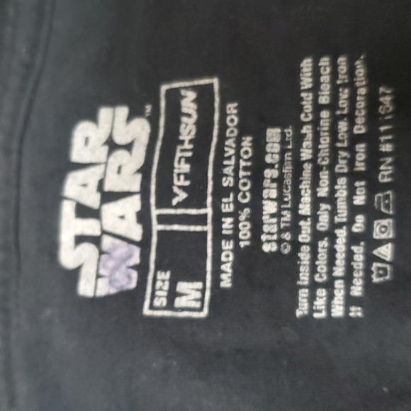 Star Wars Mandalorian Tee - Picture 2 of 2